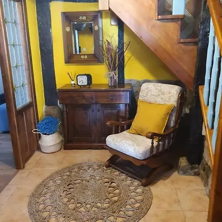 Casa Candidita - Tradicional Casa Montanesa Vargas
