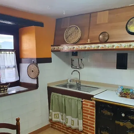 Casa Candidita - Tradicional Casa Montanesa