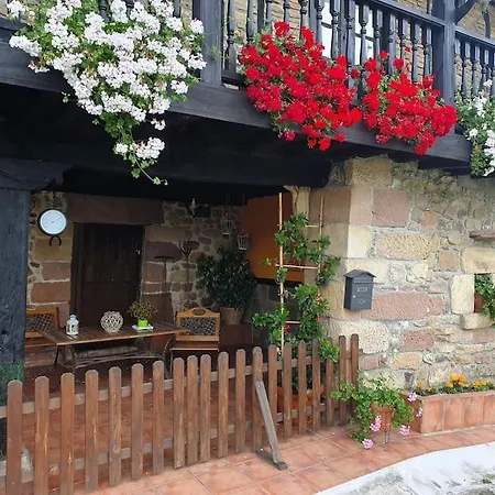 Holiday home Casa Candidita - Tradicional Casa Montanesa *